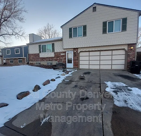12151 Bellaire Pl — Photo 1