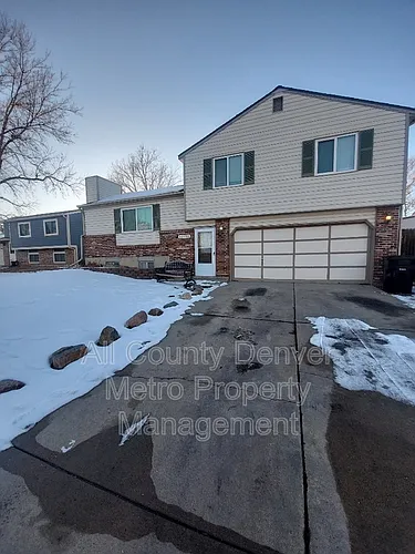 12151 Bellaire Pl Photo 1
