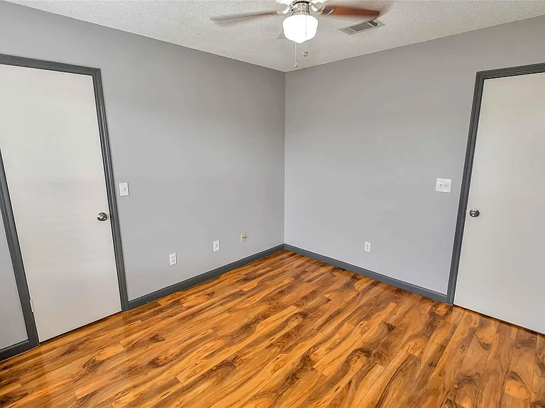 5216 Spring Branch Dr — Photo 15