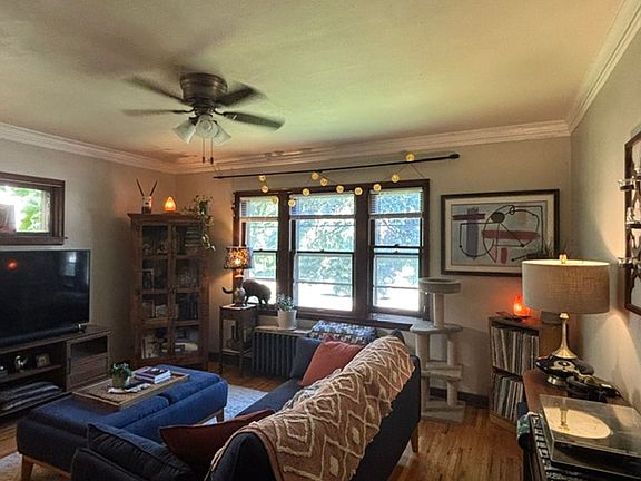 2nd image of 1630 Marshall Ave APT 2