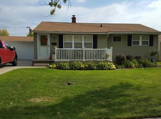25 Greenleaf Ave, Tonawanda, NY 14150