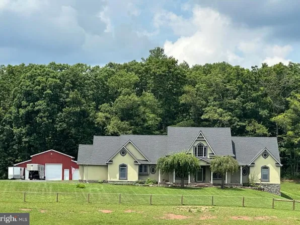 2216 Laurel Grove Rd, Winchester, VA 22602
