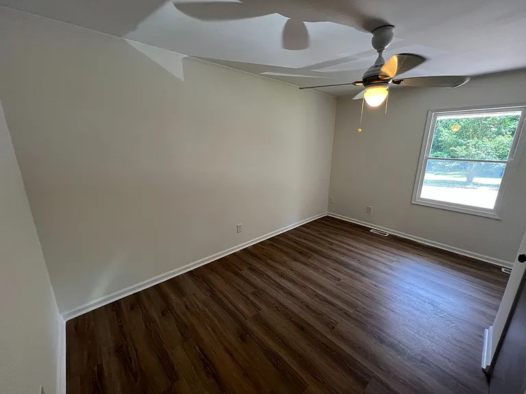 1304 Buckingham Rd — Photo 43