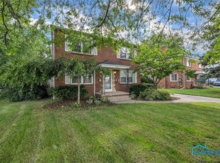 2049 Tremainsville Rd, Toledo, OH 43613