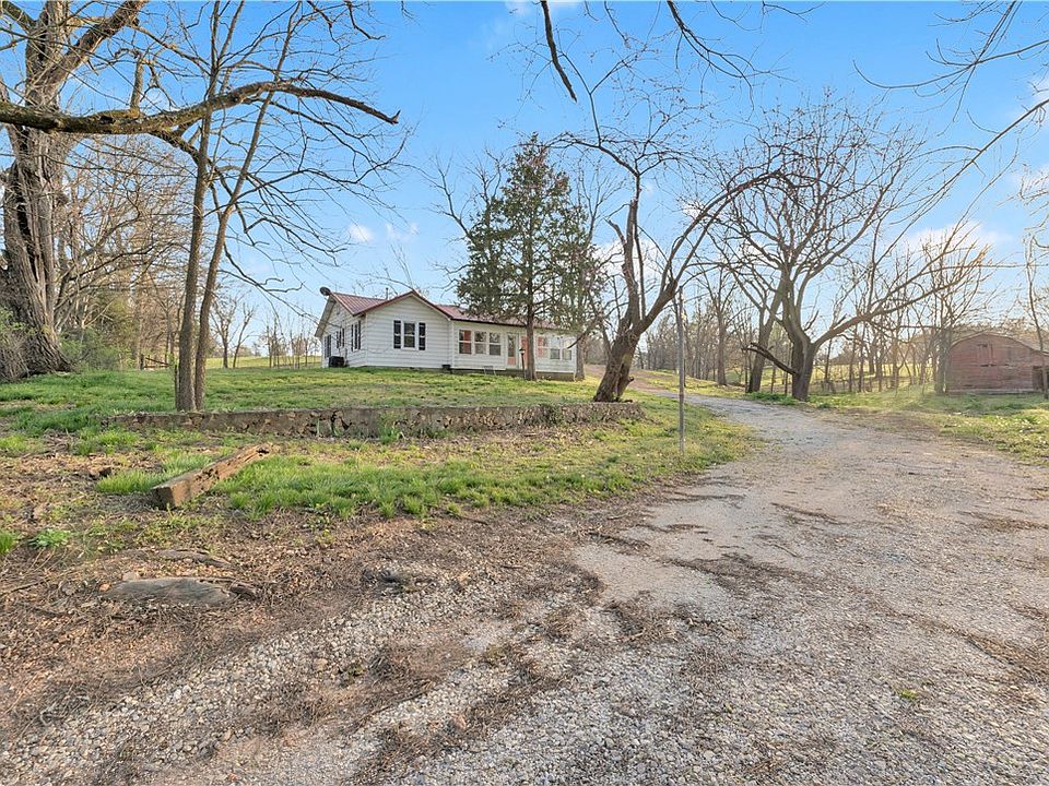 1st image of 3640 N 48th St