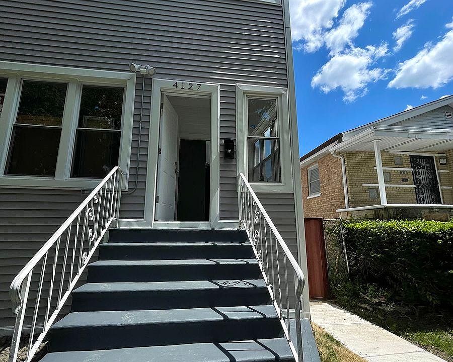 1st image of 4127 S Maplewood Ave Unit 2
