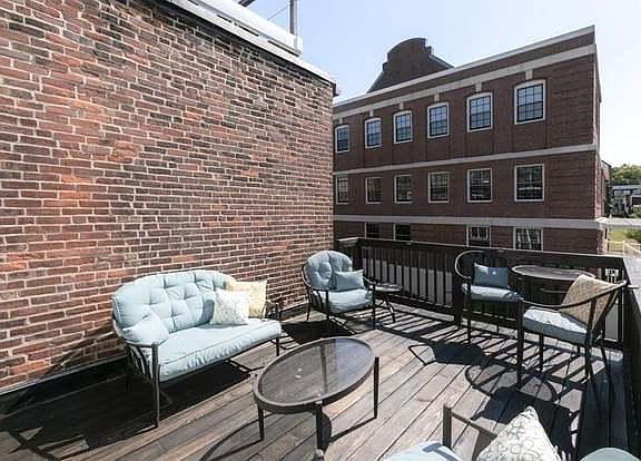 5th image of 65 Baldwin St #3
