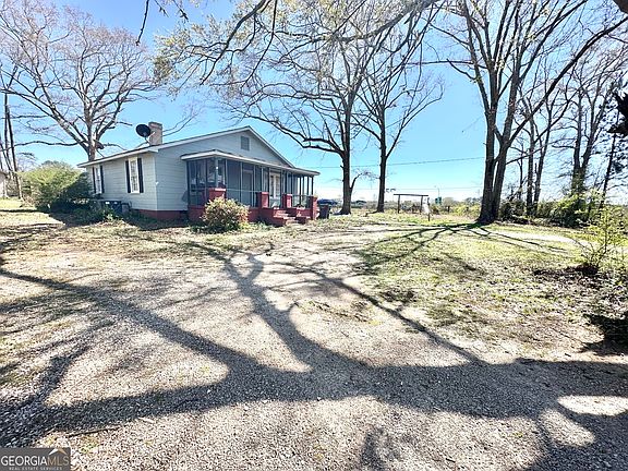 3rd image of 143 Willis Cir