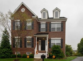 2016 Milford Ln, Harleysville, PA 19438