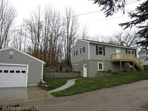 3rd image of 10 Garland St