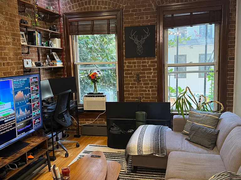 438 W 49th St #2B — Photo 1