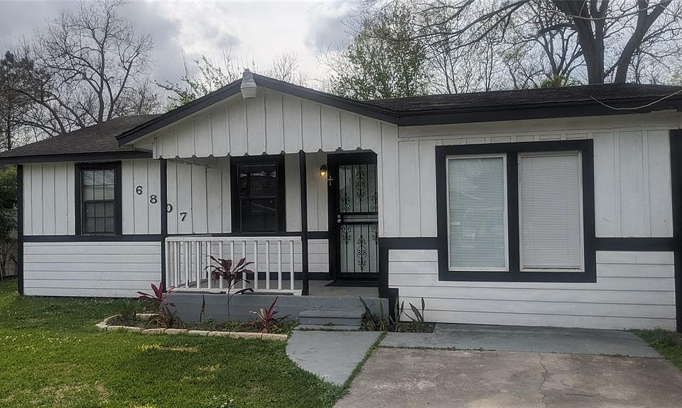1st image of 6807 Dionne Dr