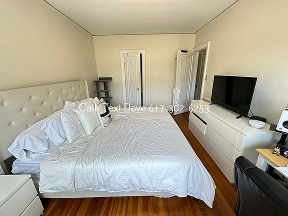 4th image of 2045 Commonwealth Ave APT 25