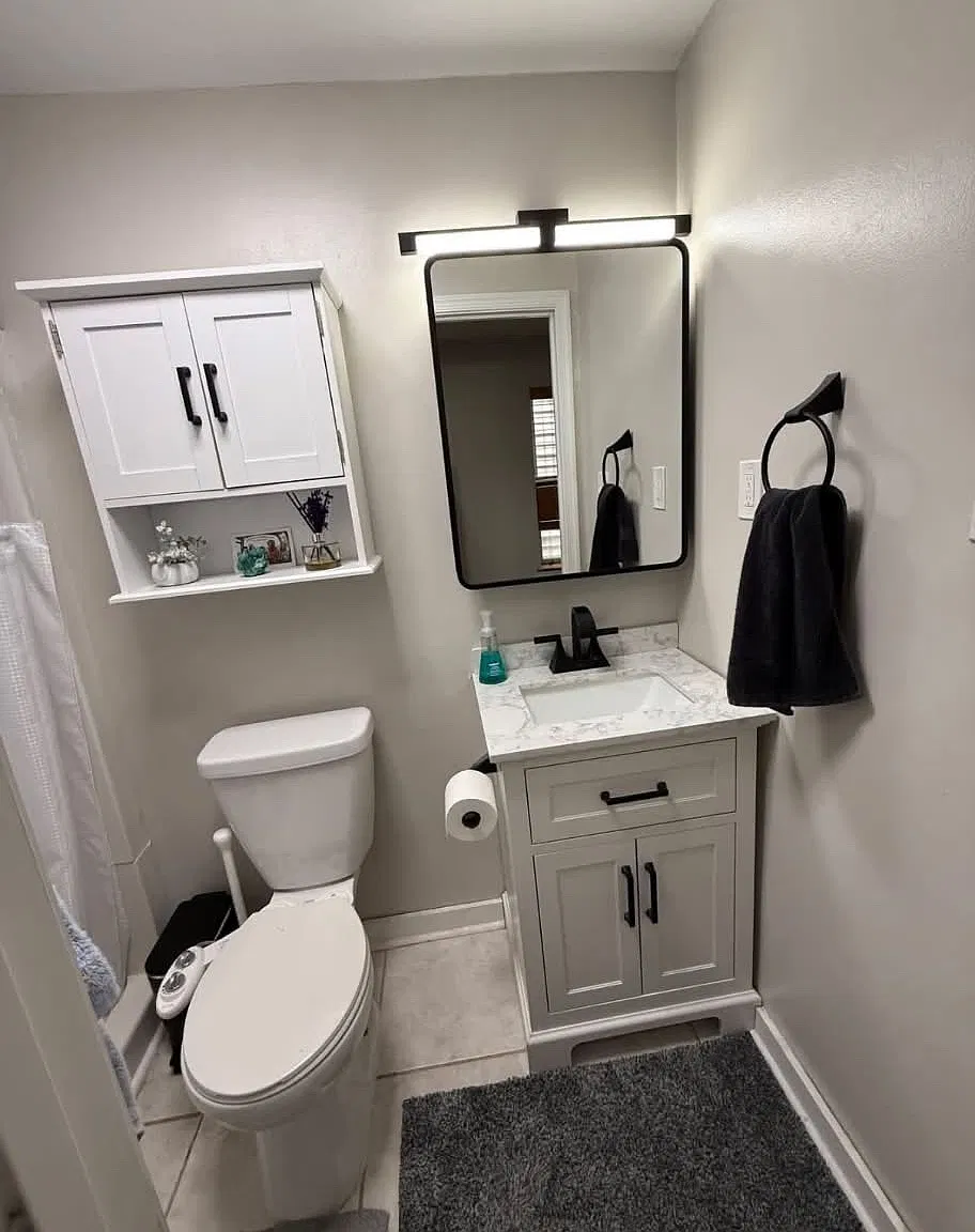 4 bed, 2500 sqft, $850 — Photo 2