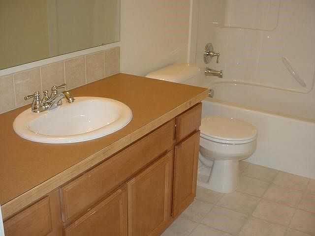 1st image of 5726 W 15th