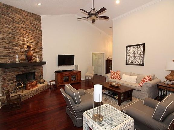 4th image of 8401 River Branch Pl