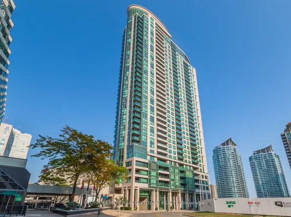208 Enfield Pl, Mississauga, ON