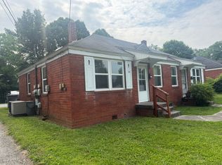 24-26 Carson Ln, Bristol, TN 37620