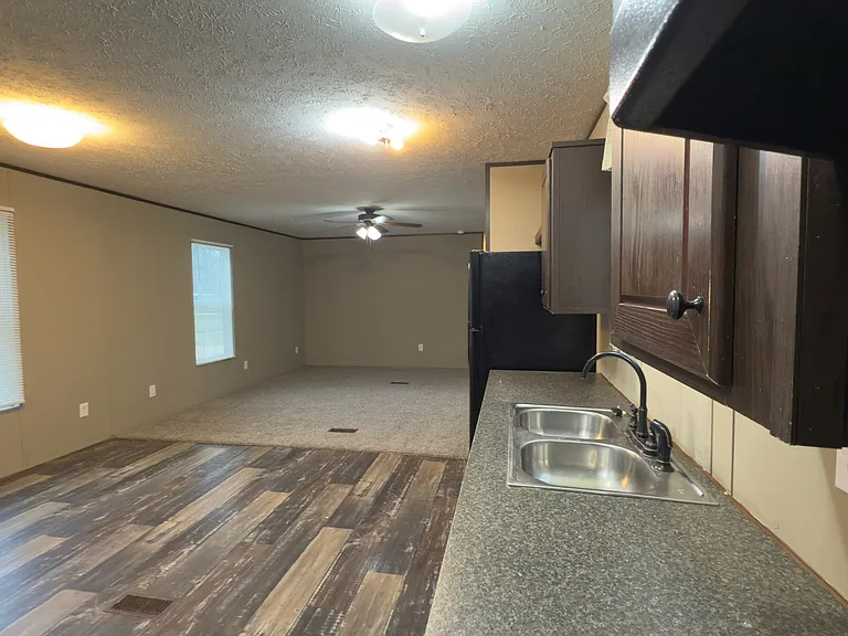 27282 Patterson Rd — Photo 2