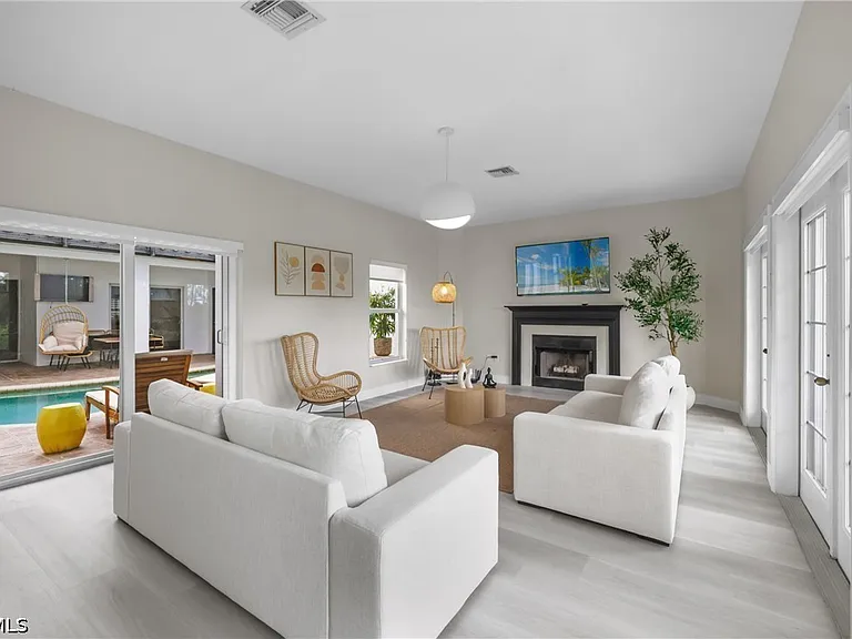 2250 SW 20th Ave — Photo 23