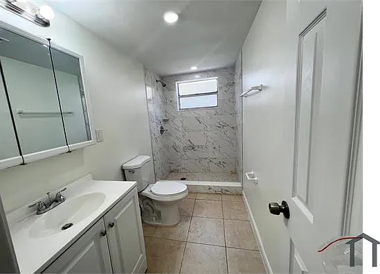 1636 NW 2nd St — Photo 6