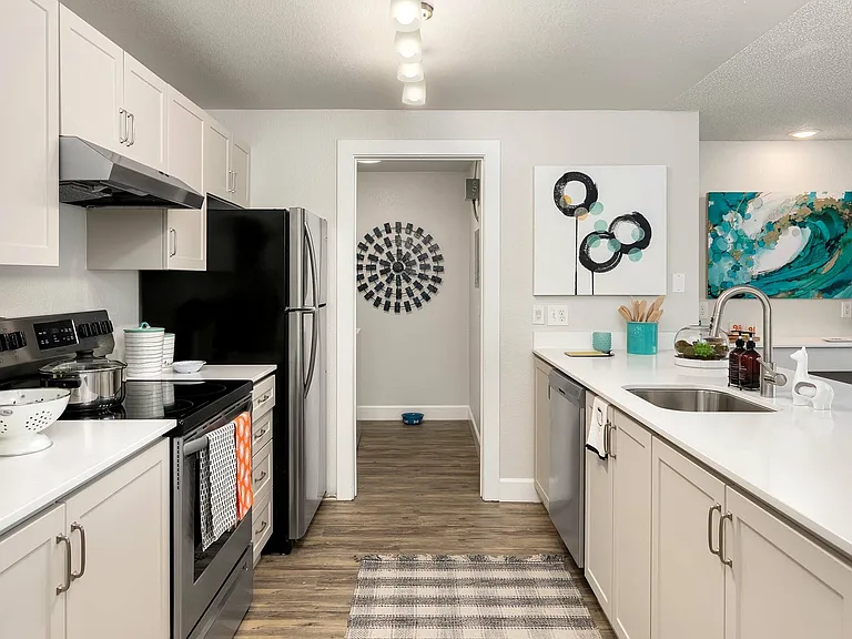 Alaire Apartment Homes — Photo 2
