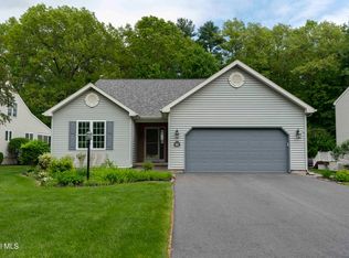 18 Waterview Drive, Saratoga Springs, NY 12866