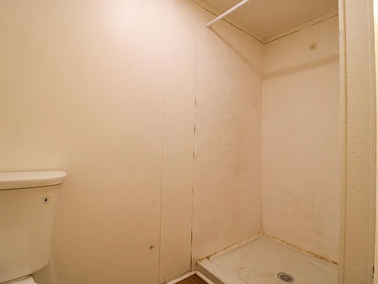 15 Simpson Rd — Photo 12