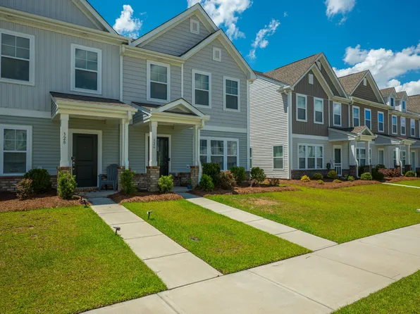 326 Surfbird Rd #388, Summerville, SC 29486