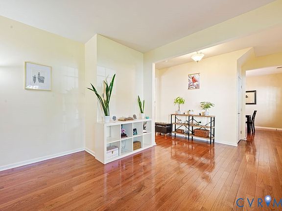 4th image of 5106 Timsbury Pointe Dr