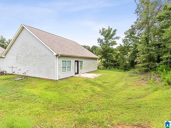 4th image of 35 Twin Ridge Cir