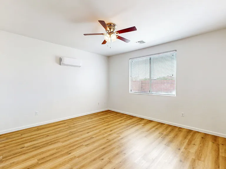7123 W Festival Way — Photo 13