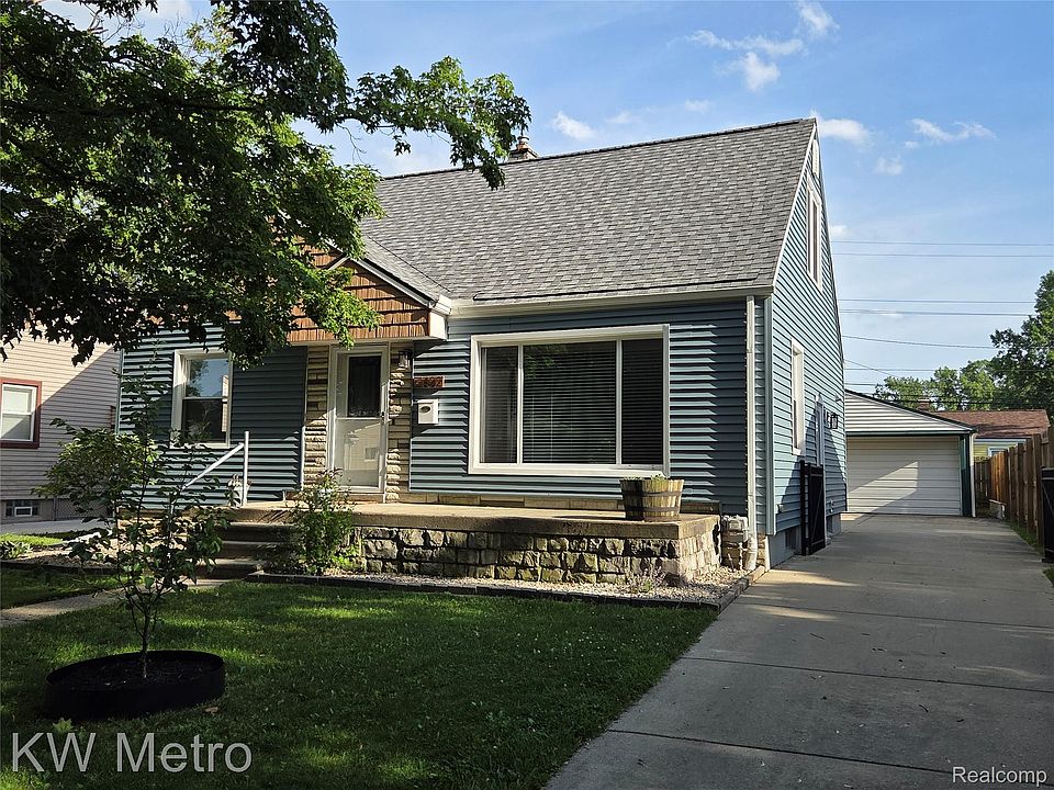 1st image of 1422 Millard Ave