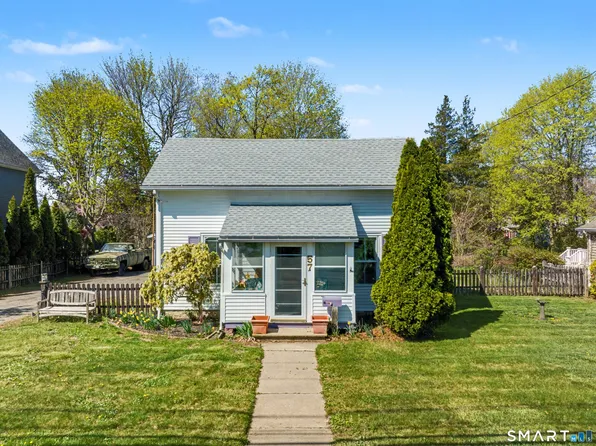 57 Grove Street, Clinton, CT 06413
