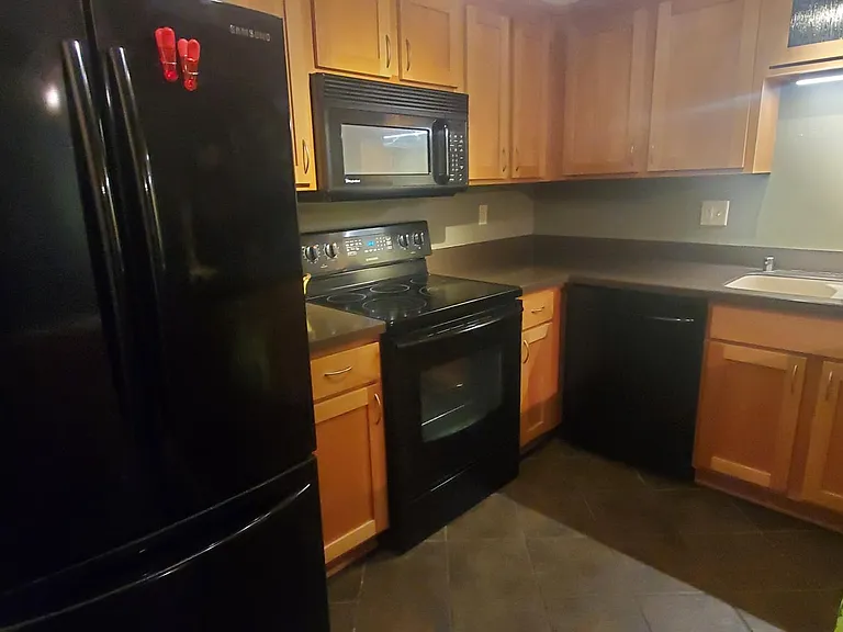 270 E Highland Ave #423 — Photo 7