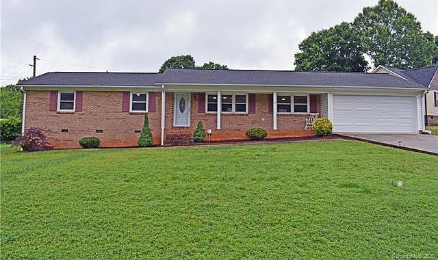 1st image of 218 Rock Creek Dr