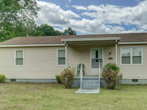 9932 Straight Gate Road, Whitakers, NC 27891