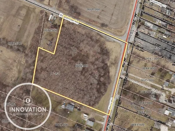 7502 River Rd, Marine City, MI 48039