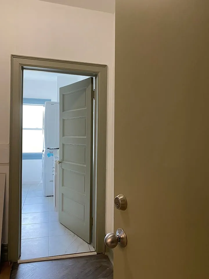 3 bed, $2,360 — Photo 4