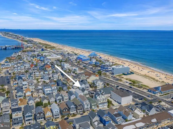 6 Beach St, Sea Bright, NJ 07760