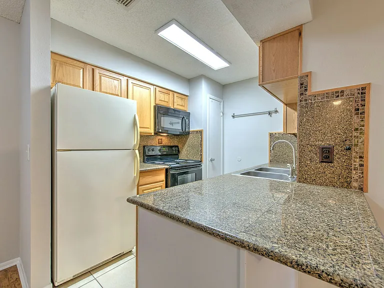 230 Berry Tree Pl — Photo 8