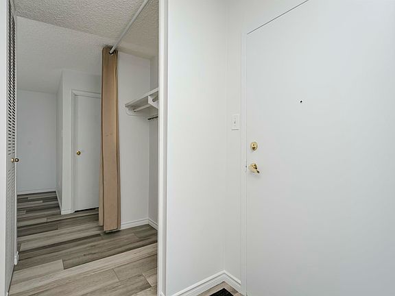 5th image of 10150 117th St NW #206