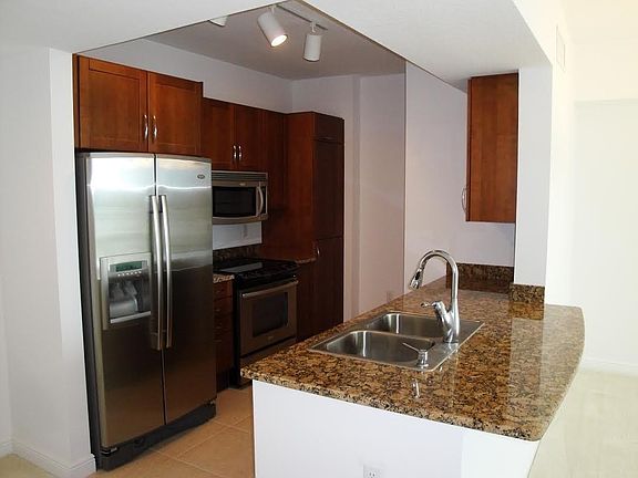 3rd image of 450 N Federal Hwy Unit 702