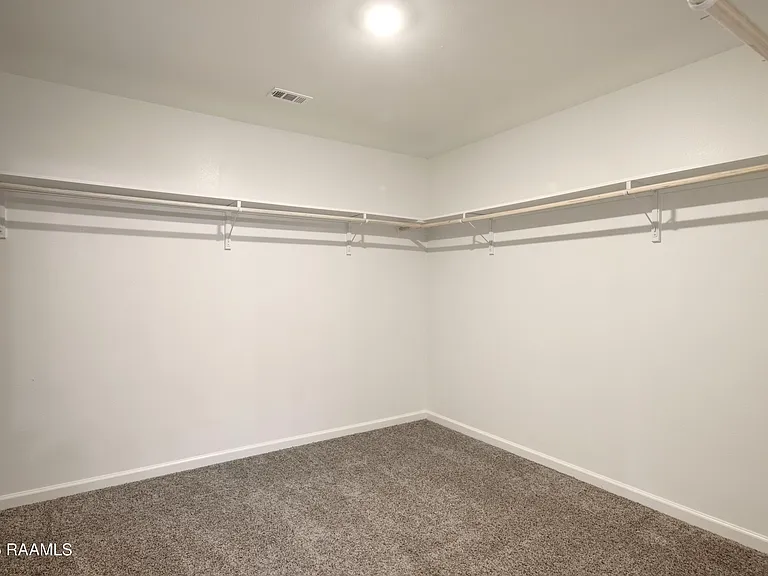 200 S Lakepointe Dr — Photo 18