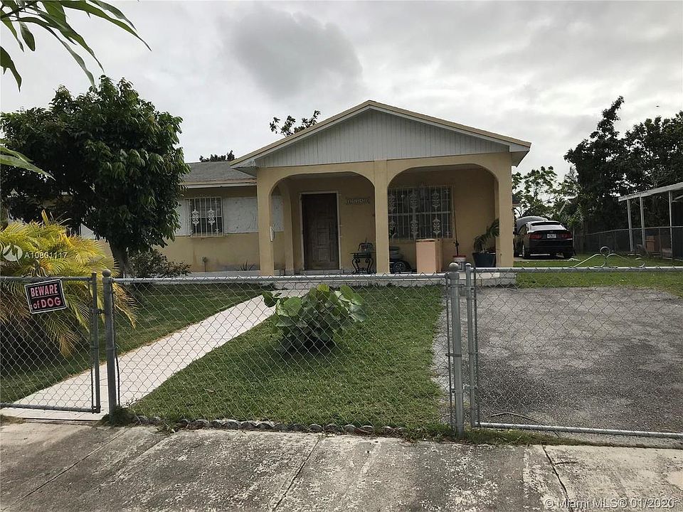 2nd image of 15240 SW 300th St