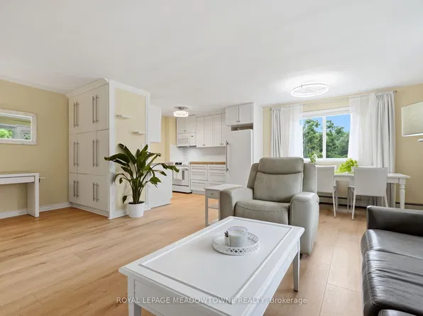 49 Park Ave #301, Halton Hills, ON L7G 3H9
