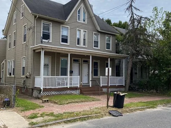 14B Walnut St, Salem, NJ 08079