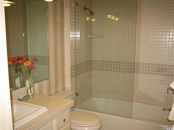 4th image of 118 Vineyard Cir