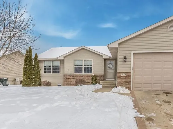 934 Tiara Dr NE, Cedar Rapids, IA 52402