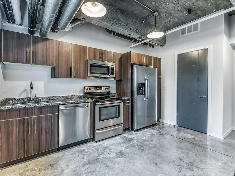 Brown Street Lofts — Photo 22